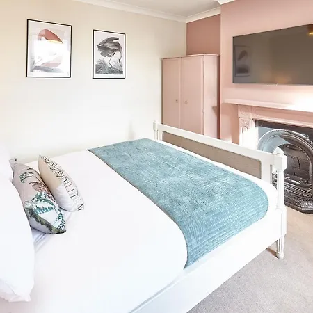 Host & - Randolph House * Saltburn-by-the-Sea